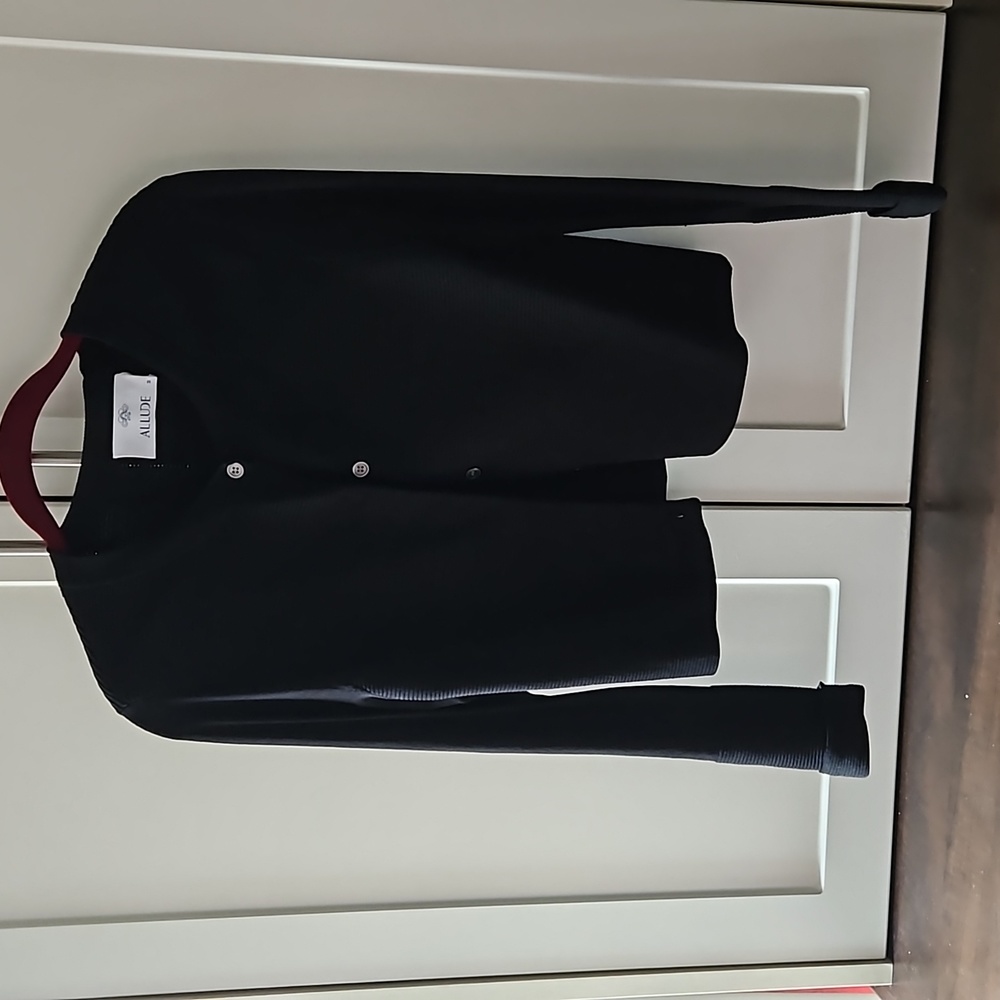 Allude short, black cardigan. Size M